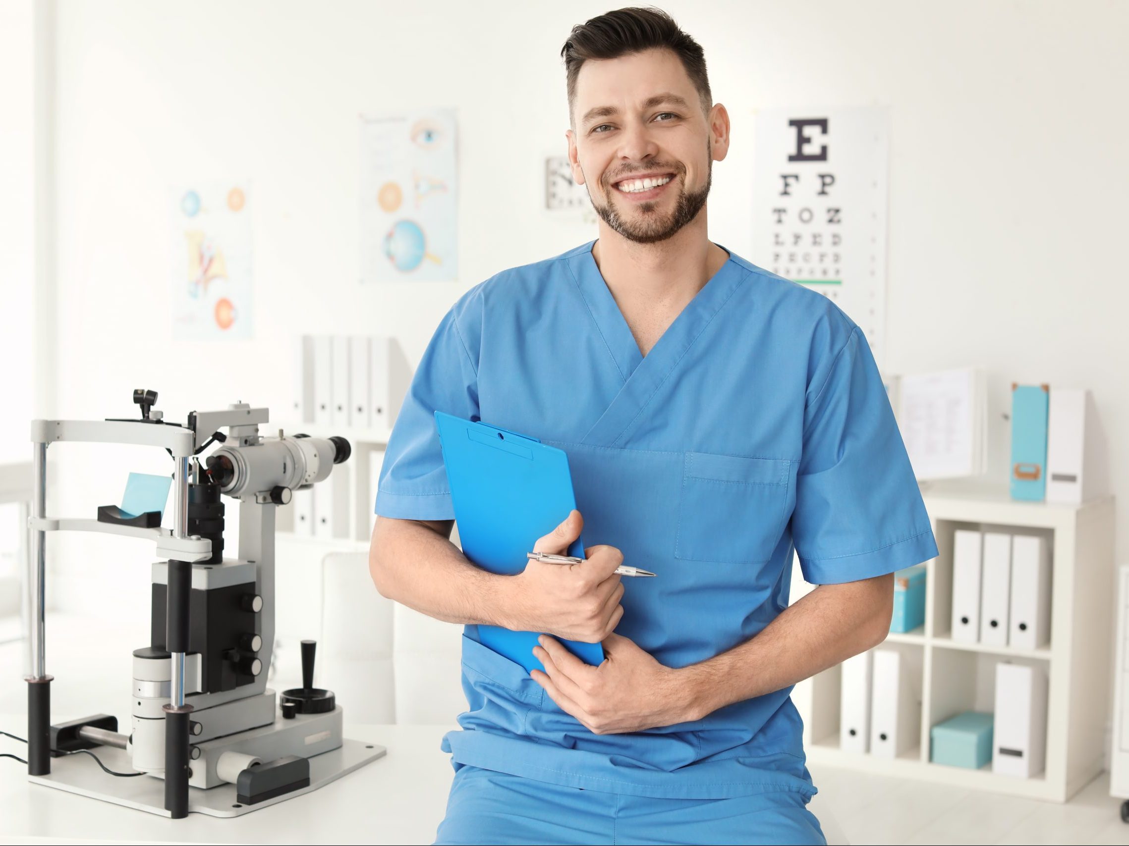 choosing the best cataract surgeon